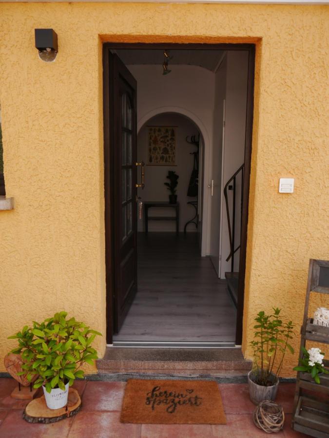 Ferienwohnung Waldschloss 에펜브룬 외부 사진